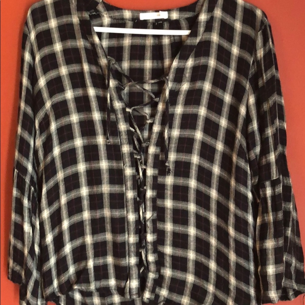 Fall 🍁 plaid top🖤Maurice’s